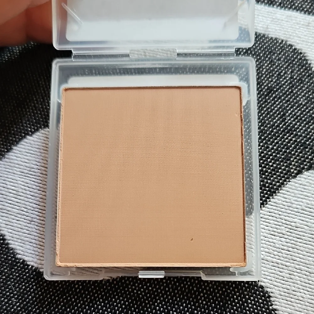 Matte Compact Powder - Bronze 1